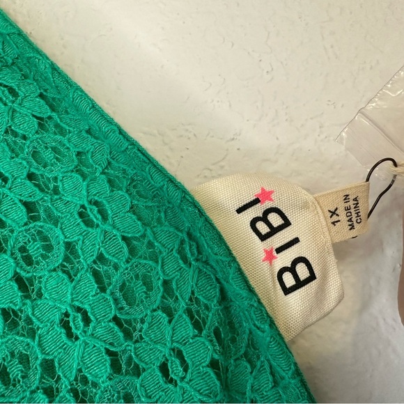 BIBI Green Island Beauty Romper Green 1X - Picture 14 of 16